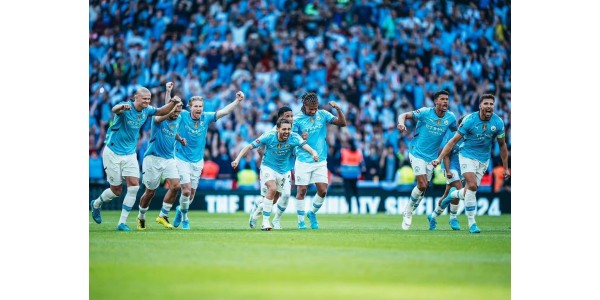 Het tij keert, Manchester City verslaat Manchester United en wint de Community Shield